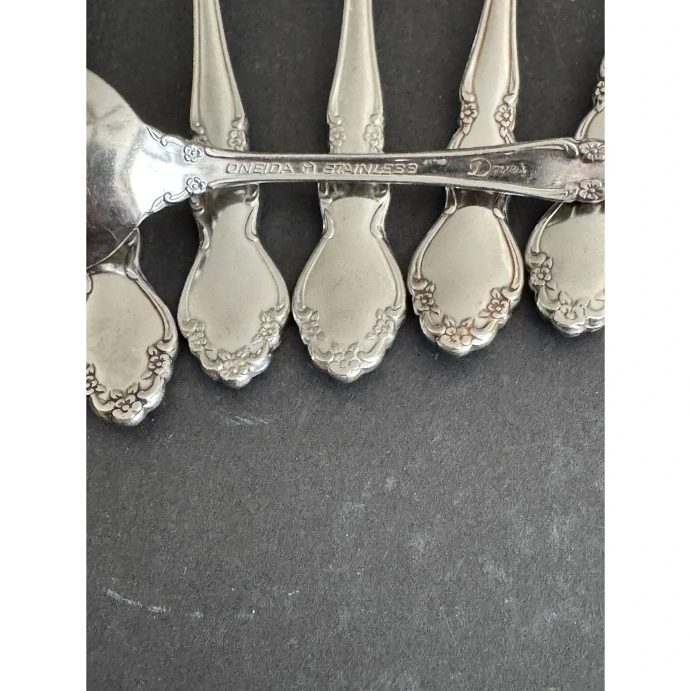 Oneida DOVER TEASPOONS Heirloom Cube‎ Stainless Flatware Glossy Lot Of 6